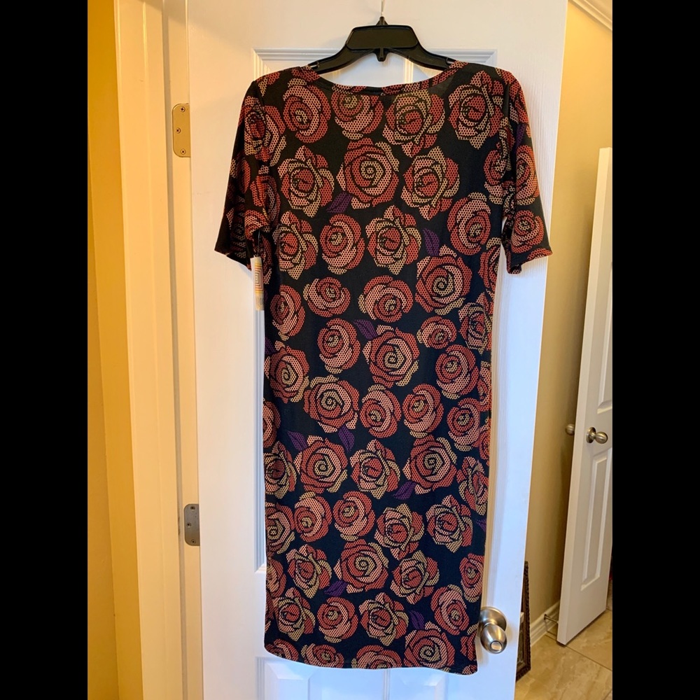Lularoe Julia Disney Roses - Picture 3 of 3